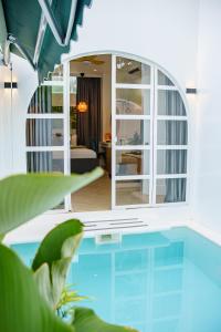 Amanzohi Siargao