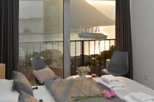 Brand new studio with panorama view