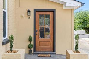 Unit #5 638 Madison St