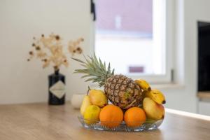 Apartments with swimming pool Kastel Stari, Kastela - 24273