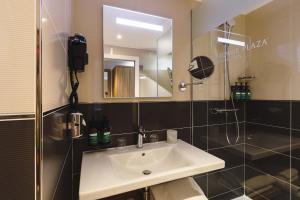 Hotels Crowne Plaza Lyon - Cite Internationale : photos des chambres