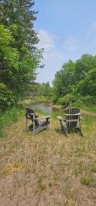 Glamping with the Stars, Aquarius