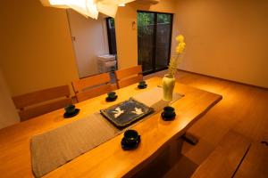 OneStay一宿 無料駐車場 駅徒歩2分 和モダン一軒家 小庭付き 静か お子様連れに優しい 名古屋駅近