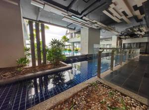 Meridin Sovo Couple Cozy Retreat Netflix BySTAY