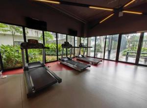 Meridin Sovo Couple Cozy Retreat Netflix BySTAY