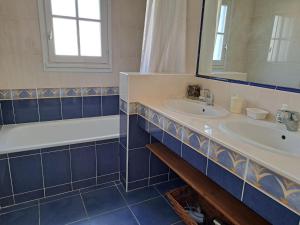 Belle villa avec piscine dans quartier calme à Saint-Jean-de-Monts - FR-1-323-542