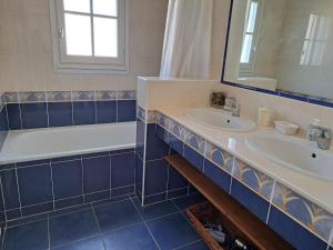 Belle villa avec piscine dans quartier calme à Saint-Jean-de-Monts - FR-1-323-542