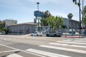 Hollywood City Inn