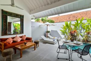 Perfect For Couples And Solo Travellers