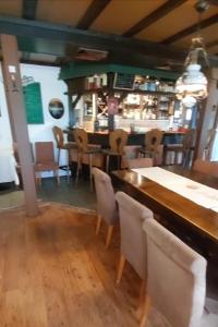 Cronins Guesthouse Bed & Breakfast