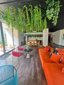 218 Ap Moema | Próx metrô e Ibira! AC, Wifi, academia