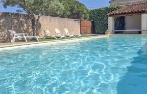 3 Bedroom Amazing Home In Sorgues