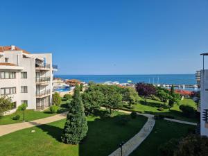 Diamond beach apartment