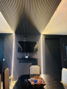 Depa Frente al aeropuerto hasta 12 Huéspedes