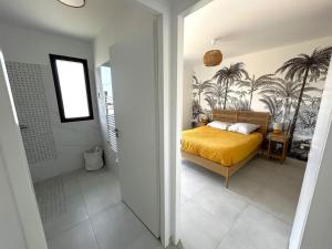 Appartement neuf climatisé avec parking à 200m de la plage - FR-1-837-22