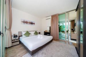 Lovely Kamala Ocean View Apartment C36, just 5 min walk to the Beach