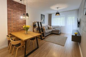 M&S Lux Apartments Pojezierska - Balkon z widokiem, klimatyzacja i blisko Manufaktury