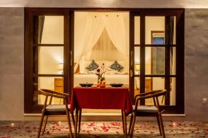 Kemawan Luxury Villa