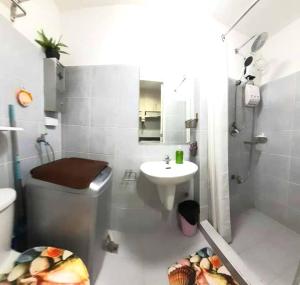 CONDO Staycation Sea Residence MOA-Kharen