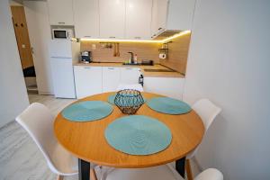 Next to Harmanite Beach - 1 BD Flat with Own Parking spot by Flat Mаnager