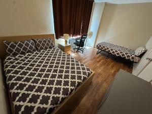 -Vacation-Top corner 2-story one bedroom La Jolla Condo