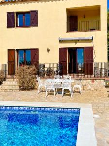 Villa Tranquila Large luxury 3 bedroomed 2 bathrooms private Villa with pool and Sea Views in Calonge Sant Antoni de Calonge