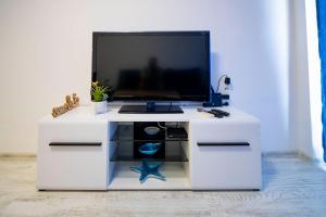 Harmani Haven 1BD Apartment with Own Parking spot by Flat Manаger