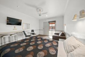Centre Town Motel