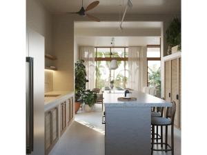 Rare 5BR Oasis - 30m to Sea