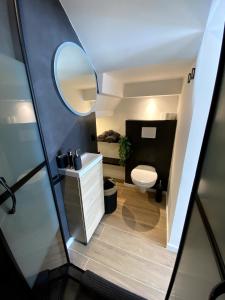 Beautiful Modern Studio