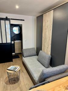 Beautiful Modern Studio