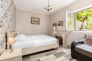 Apartments Krstos place