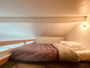 Studio avec piscine partagée