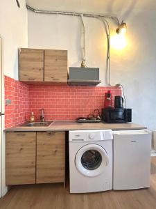 Appartements Central Charmant T2 4P Meuble et equipe Cours Julien Marseille : photos des chambres