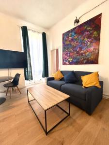 Appartements Central Charmant T2 4P Meuble et equipe Cours Julien Marseille : photos des chambres