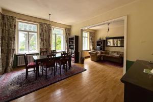 Idyllisches Landhaus mit Garten nahe Stadtplatz