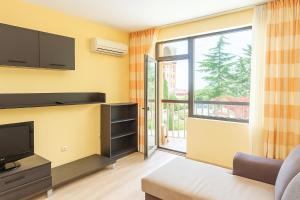 Beach Apartment Rosa Rogosa