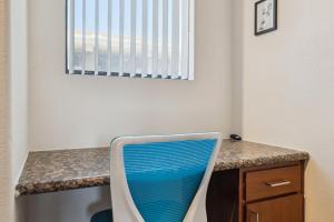 CozySuites Glendale - Westgate w pool 13