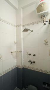 2 BR Homestay, Balcony, AC