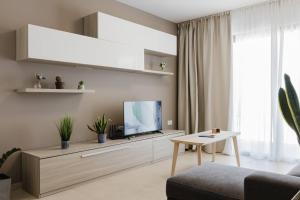 Fl 4 Mellieha 3BED with views! by Homely