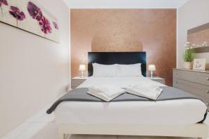 St Julians centre 3BED with views! by Homely