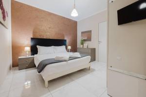 St Julians centre 3BED with views! by Homely