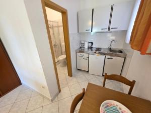 DAMIR Studio apartment with terrace in garden