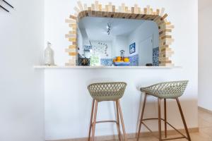 CoolHouses Algarve, Luz, 1 bed flat, top floor, a stones throw to the beach, Casa Isabell