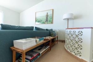 CoolHouses Algarve Luz, stylish 3 bed townhouse, fully renovated, spacious private patio, walking distance to beach, Casa da Praia