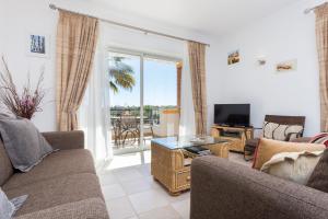 CoolHouses Algarve Luz, 2 Bed semi detached villa, Jardim das Palmeiras condominium, Villa A