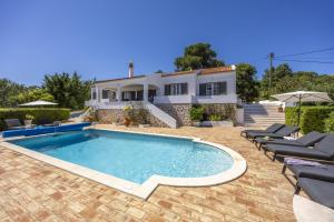 CoolHouses Algarve Lagos, 4 bed single-story House, pool and amazing panoramic views, Casa Fernanda