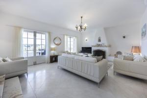 CoolHouses Algarve Lagos, 4 bed single-story House, pool and amazing panoramic views, Casa Fernanda