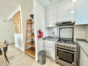 Homes2Retreat - Luxury Finishes with Full Skyline View