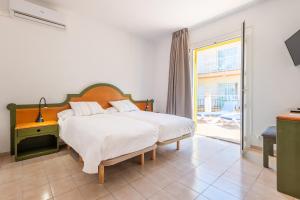 Economy Twin Room room in Amistad